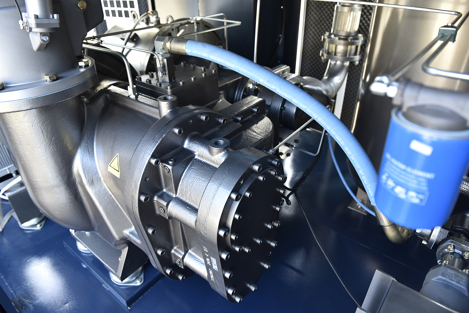 永磁變頻雙機(jī)壓縮空壓機(jī)